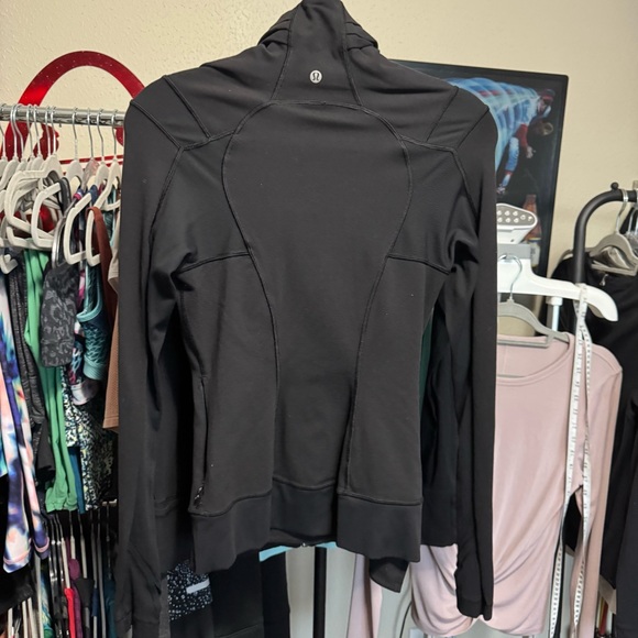 Lululemon Bhakti Yoga Jacket (First Release) - Picture 6 of 9